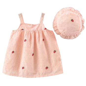Летни рокли от 2 теми, дрехи за малките момичета, на Корейското Сладко Памучно Розова рокля без ръкави ягодов цвят + Солнцезащитная шапка, комплект дрехи за новородени BC523