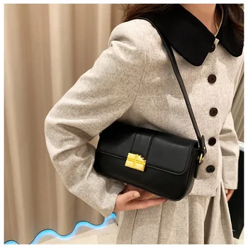 Модни Дамски чанти Чантата е от изкуствена кожа 2023 Есен Зима, Универсална Пътна косметичка, чанта през рамото си под мишниците